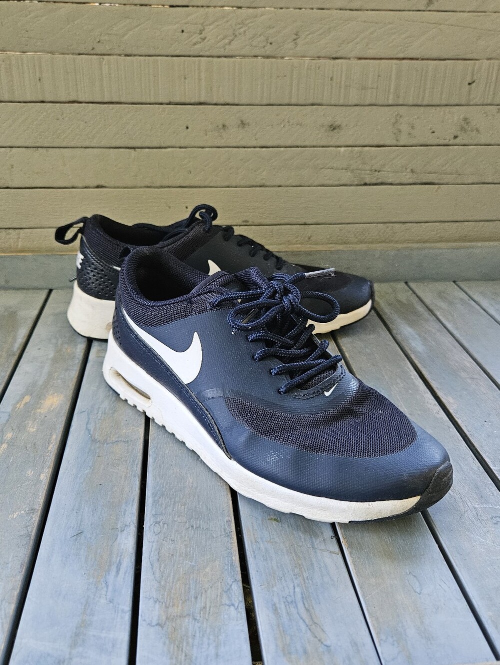 NIKE Air Max Thea Women's Size 6.5 Navy Blue